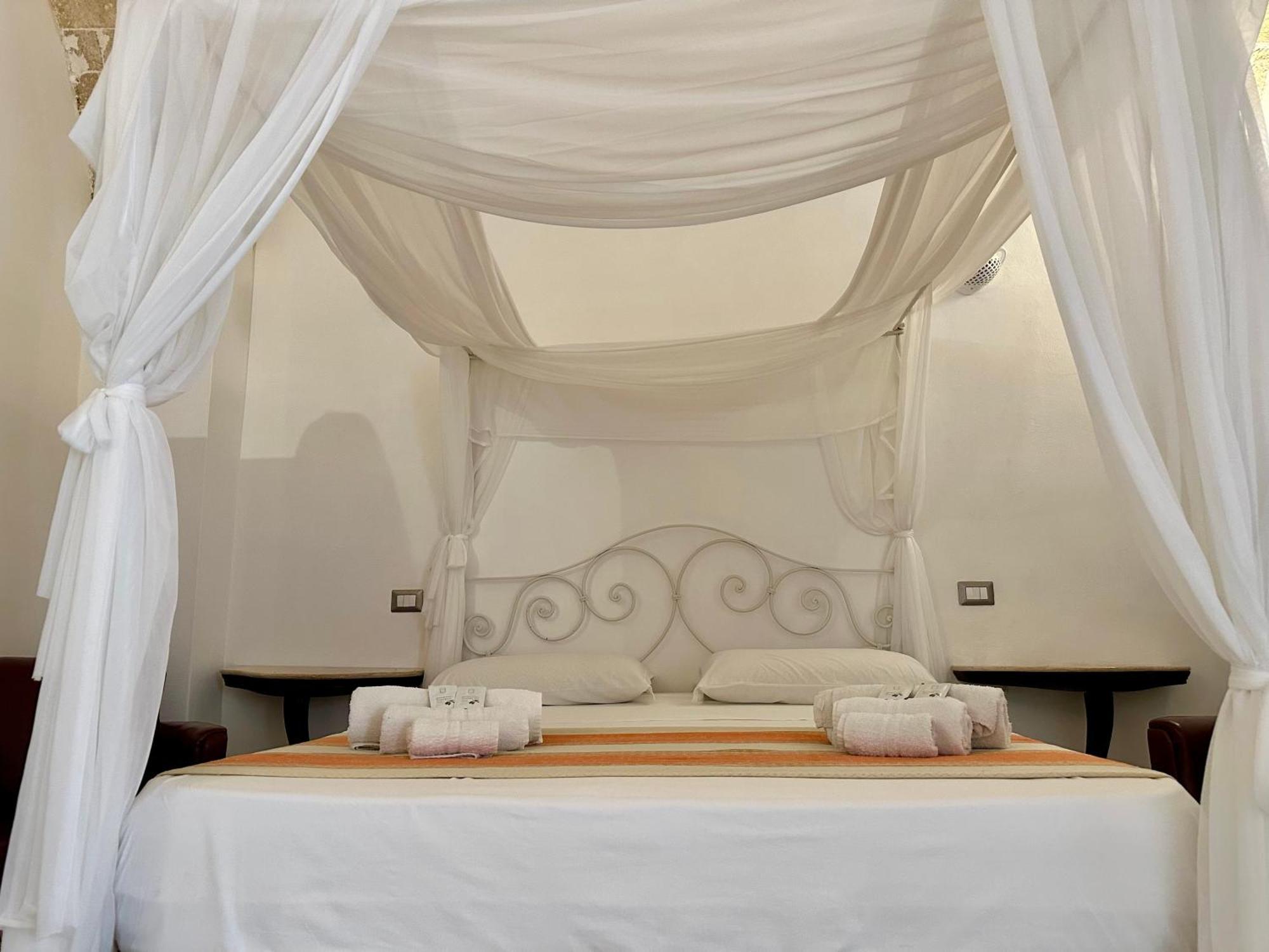 Palazzo Piccioli Hotel Gallipoli Luaran gambar